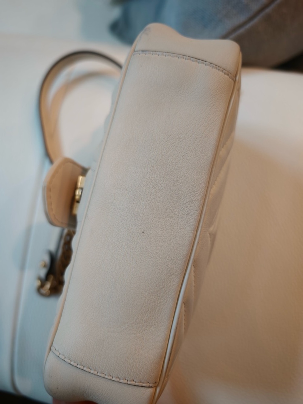 Gucci Cream GG Marmont Quilted Shoulder Bag with Gold Hardware - Picture 4 of 15